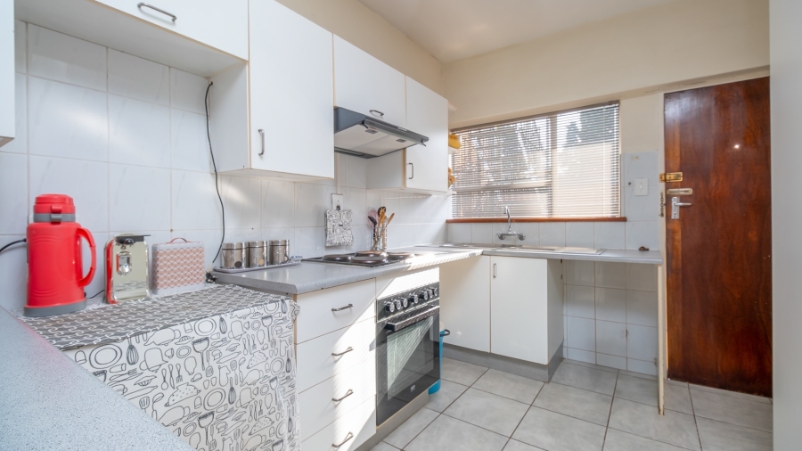 2 Bedroom Property for Sale in Linden Gauteng