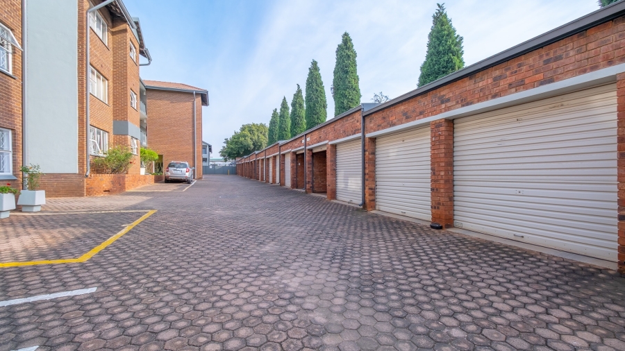 2 Bedroom Property for Sale in Linden Gauteng