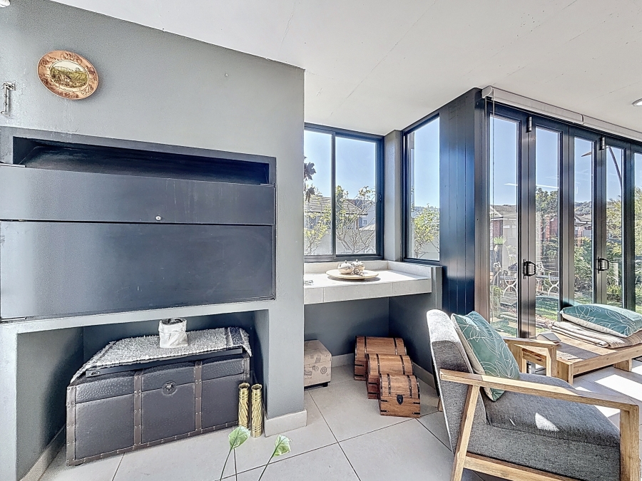 3 Bedroom Property for Sale in Waterkloof Ridge Gauteng