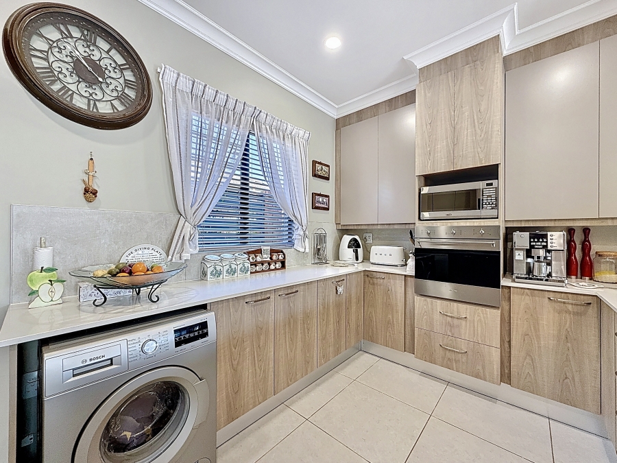 3 Bedroom Property for Sale in Waterkloof Ridge Gauteng