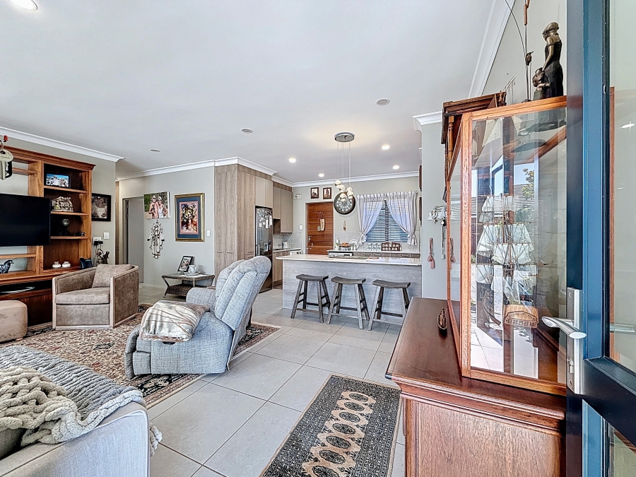 3 Bedroom Property for Sale in Waterkloof Ridge Gauteng