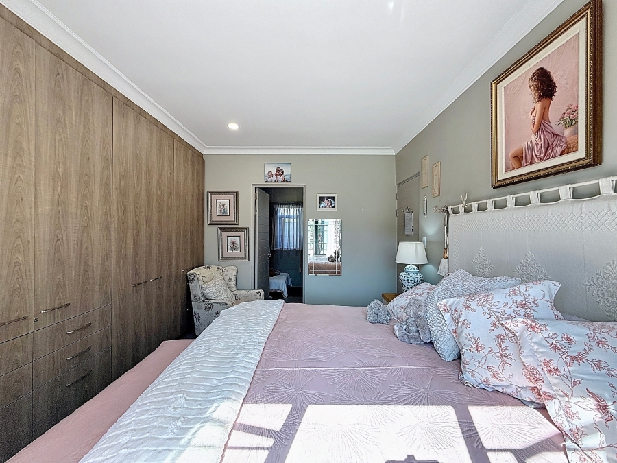 3 Bedroom Property for Sale in Waterkloof Ridge Gauteng