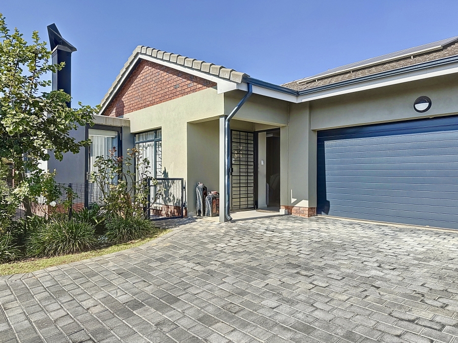 3 Bedroom Property for Sale in Waterkloof Ridge Gauteng