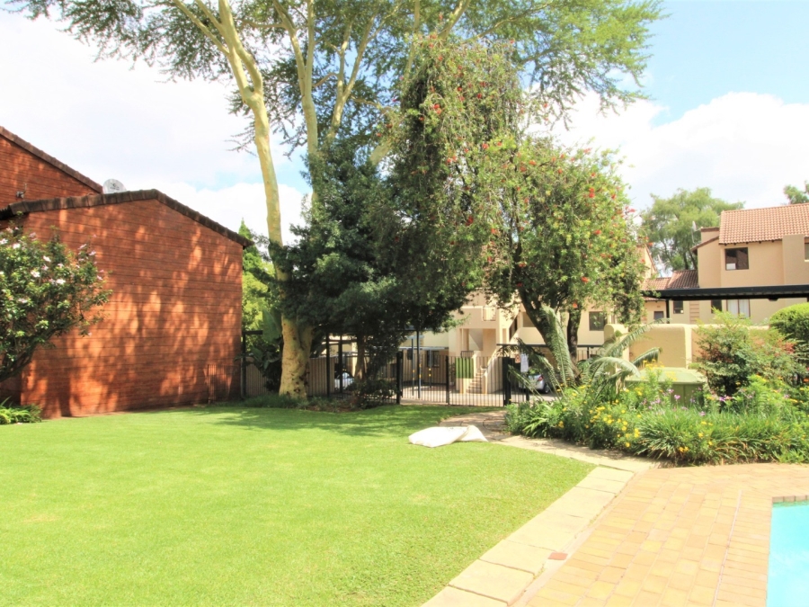 2 Bedroom Property for Sale in Bryanston Gauteng