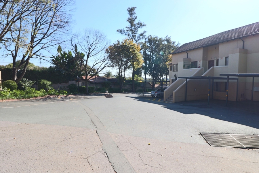 2 Bedroom Property for Sale in Bryanston Gauteng
