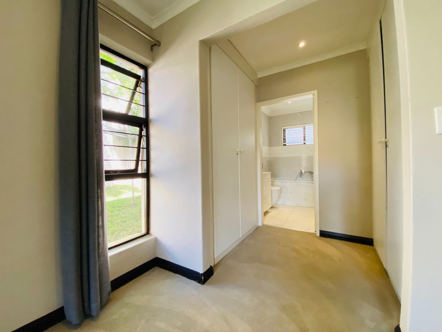 To Let 2 Bedroom Property for Rent in Douglasdale Gauteng