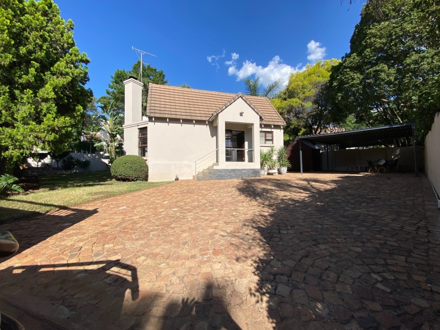 To Let 2 Bedroom Property for Rent in Douglasdale Gauteng