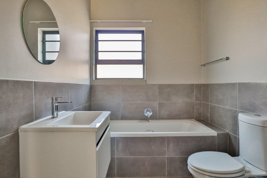 2 Bedroom Property for Sale in Lotus Gardens Gauteng