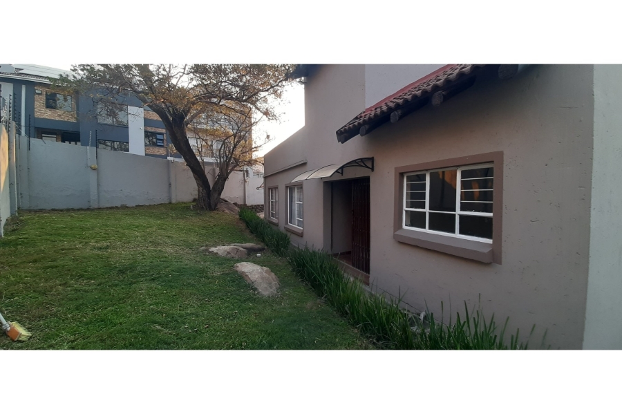 To Let 3 Bedroom Property for Rent in Ferndale Gauteng