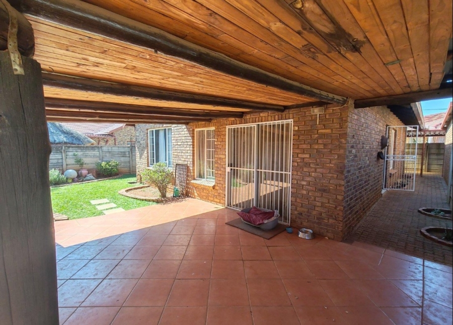 3 Bedroom Property for Sale in Doornpoort Gauteng