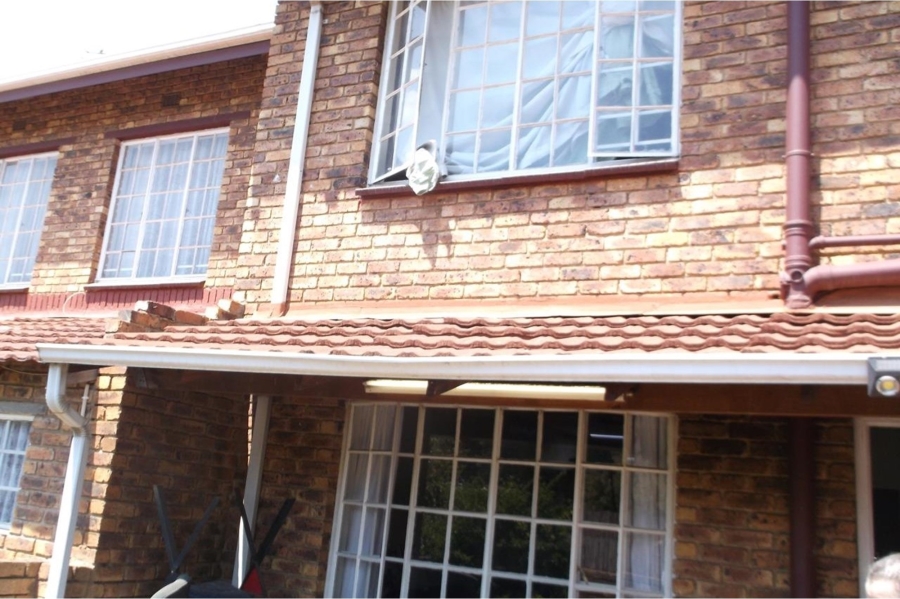 To Let 2 Bedroom Property for Rent in Atlasville Gauteng