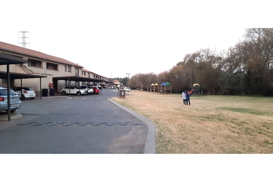 2 Bedroom Property for Sale in Roodepoort West Gauteng