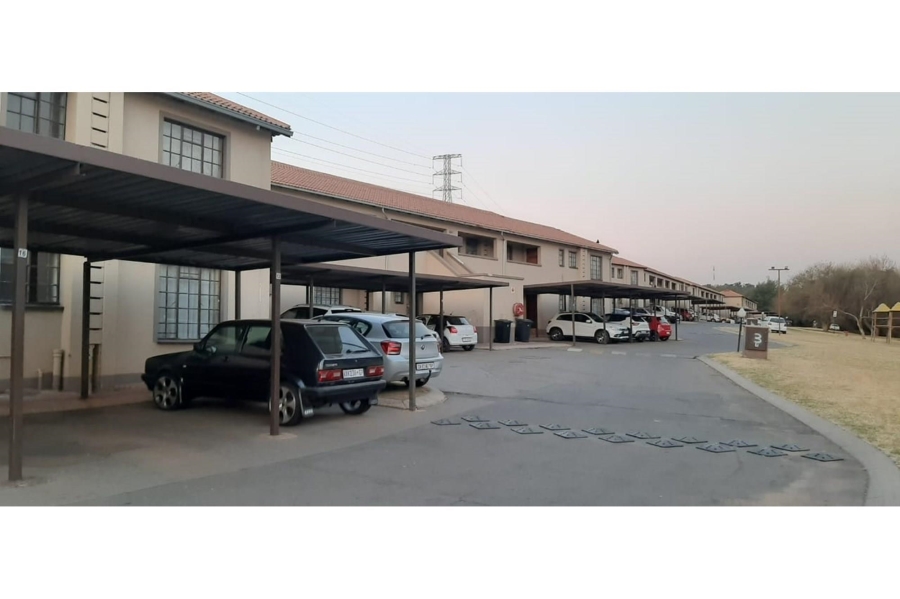 2 Bedroom Property for Sale in Roodepoort West Gauteng