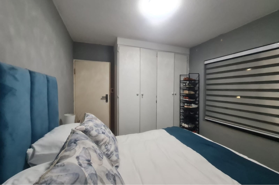 2 Bedroom Property for Sale in Roodepoort West Gauteng