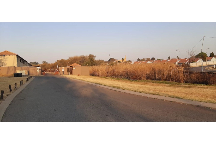 2 Bedroom Property for Sale in Roodepoort West Gauteng