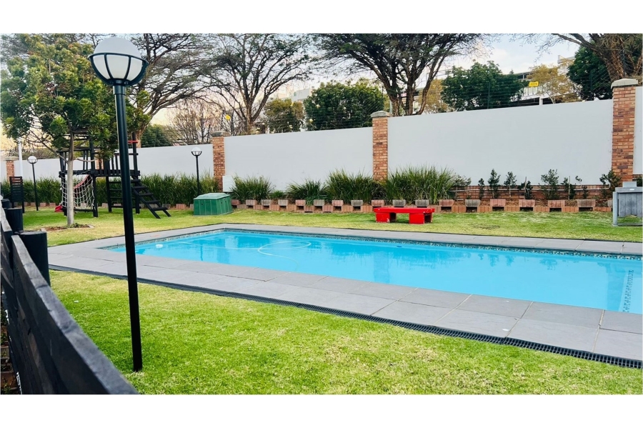 2 Bedroom Property for Sale in Greenstone Hill Gauteng