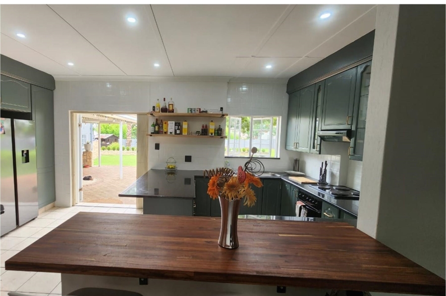 4 Bedroom Property for Sale in Rynfield Gauteng