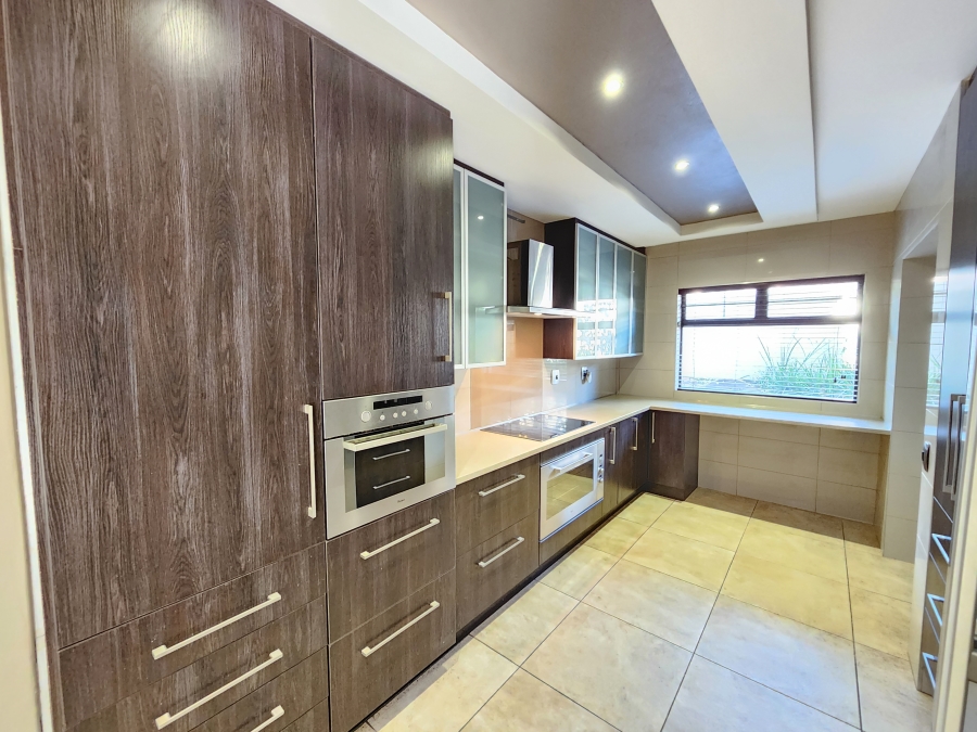4 Bedroom Property for Sale in Brooklyn Gauteng