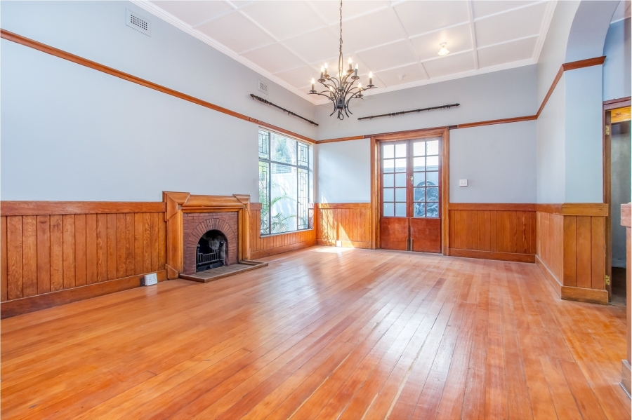 10 Bedroom Property for Sale in Parktown Gauteng