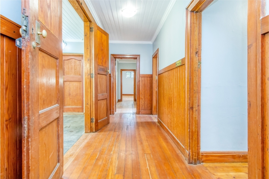 10 Bedroom Property for Sale in Parktown Gauteng