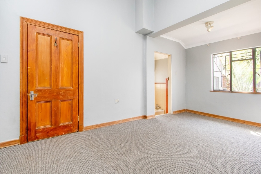 10 Bedroom Property for Sale in Parktown Gauteng