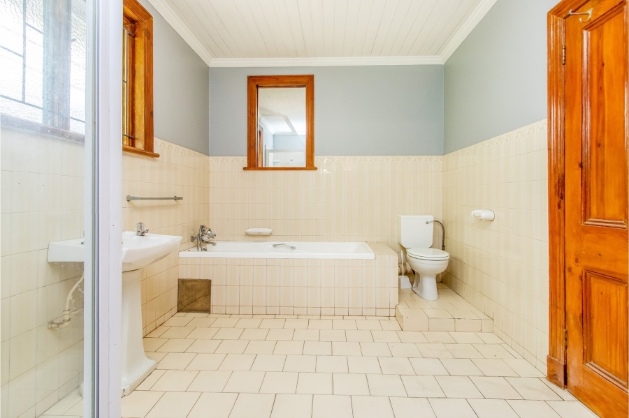 10 Bedroom Property for Sale in Parktown Gauteng