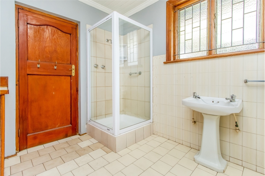 10 Bedroom Property for Sale in Parktown Gauteng