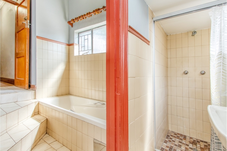 10 Bedroom Property for Sale in Parktown Gauteng