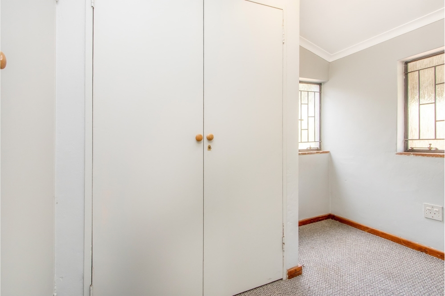 10 Bedroom Property for Sale in Parktown Gauteng