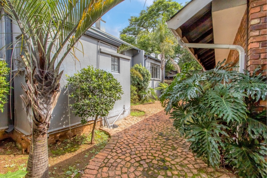 10 Bedroom Property for Sale in Parktown Gauteng