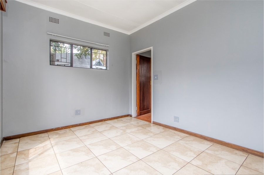 10 Bedroom Property for Sale in Parktown Gauteng