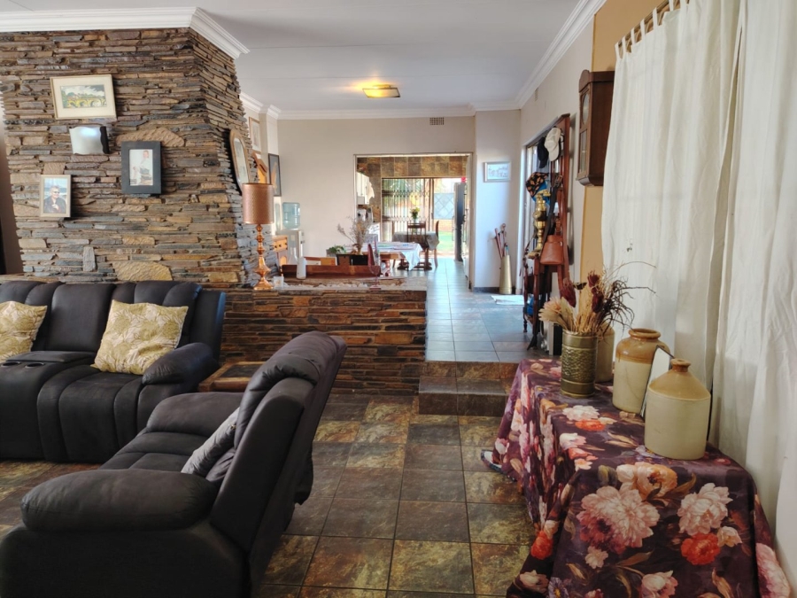 4 Bedroom Property for Sale in Greenhills Gauteng