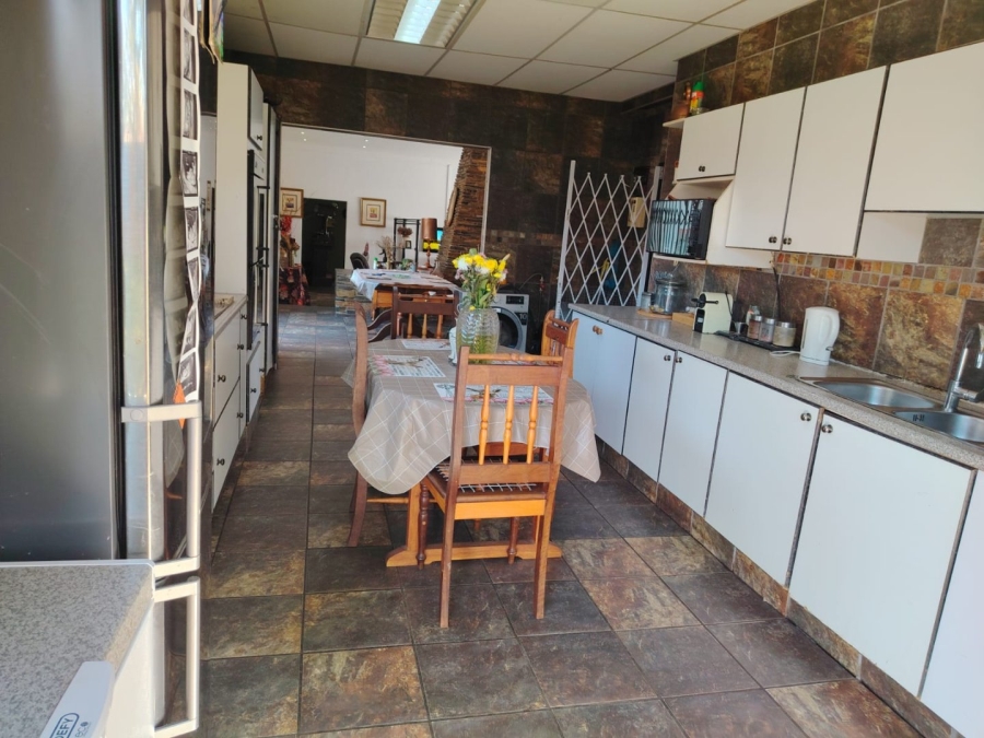 4 Bedroom Property for Sale in Greenhills Gauteng