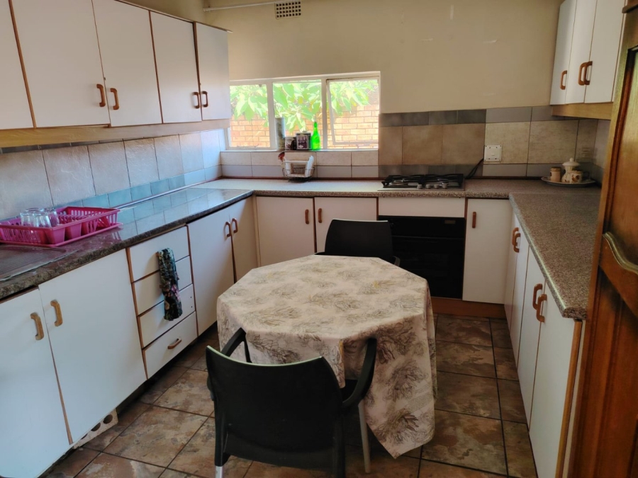 4 Bedroom Property for Sale in Greenhills Gauteng