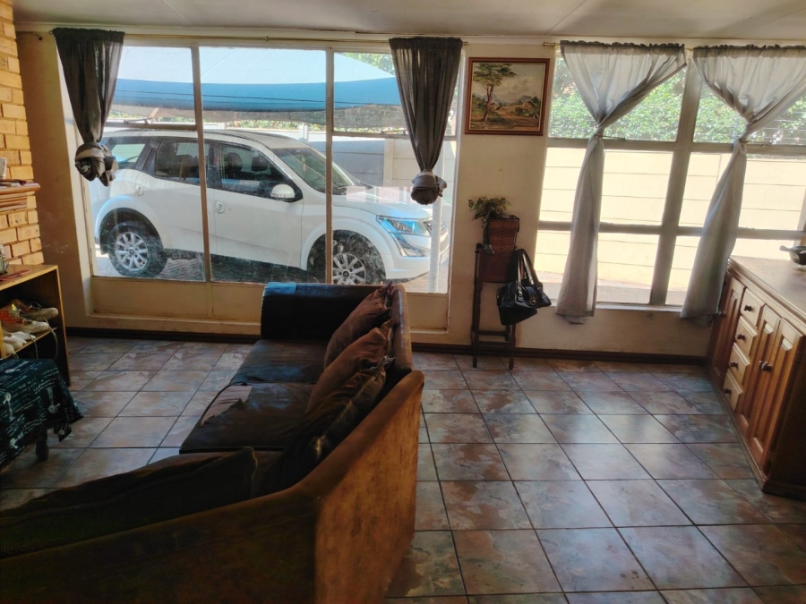 4 Bedroom Property for Sale in Greenhills Gauteng