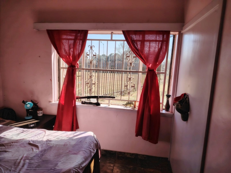 4 Bedroom Property for Sale in Greenhills Gauteng