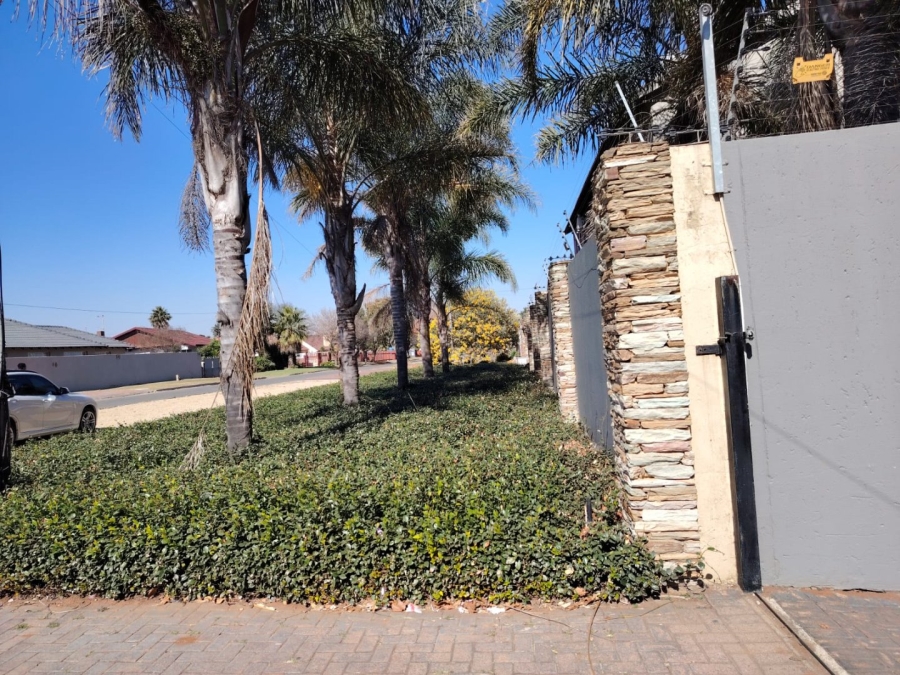 4 Bedroom Property for Sale in Greenhills Gauteng