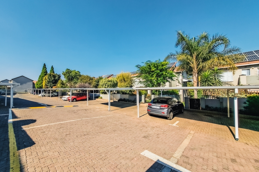 2 Bedroom Property for Sale in Eden Glen Gauteng