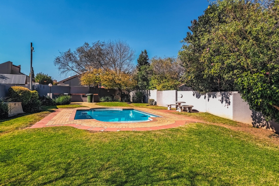 2 Bedroom Property for Sale in Eden Glen Gauteng