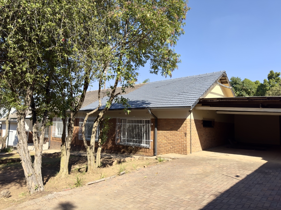 3 Bedroom Property for Sale in Waterkloof Ridge Gauteng