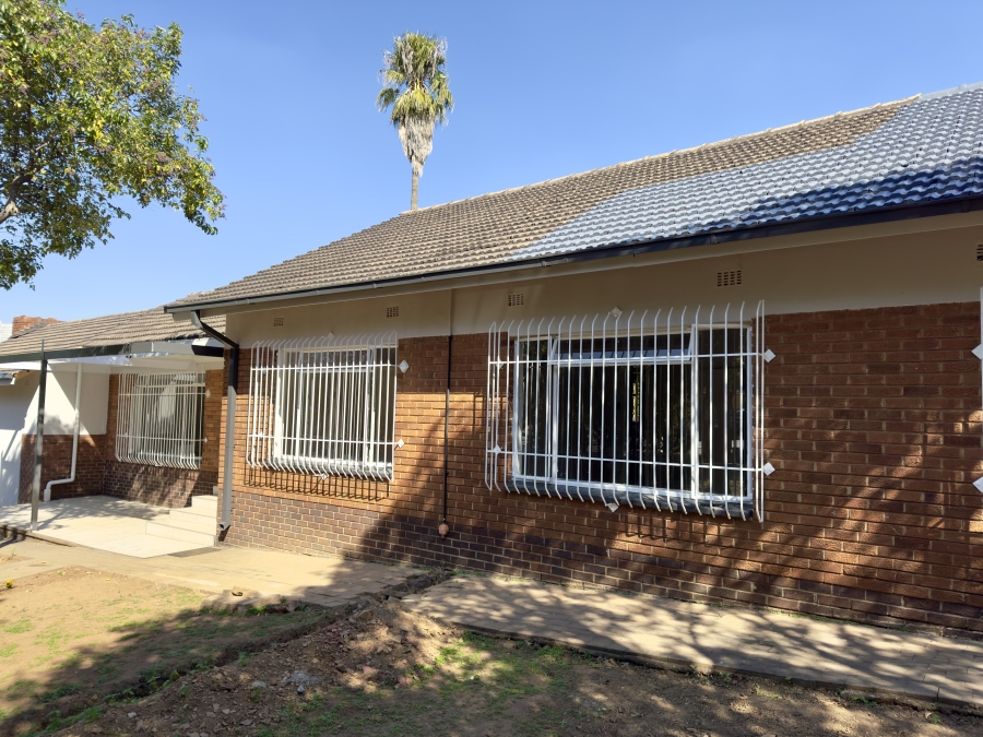 3 Bedroom Property for Sale in Waterkloof Ridge Gauteng