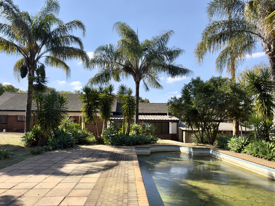 3 Bedroom Property for Sale in Waterkloof Ridge Gauteng