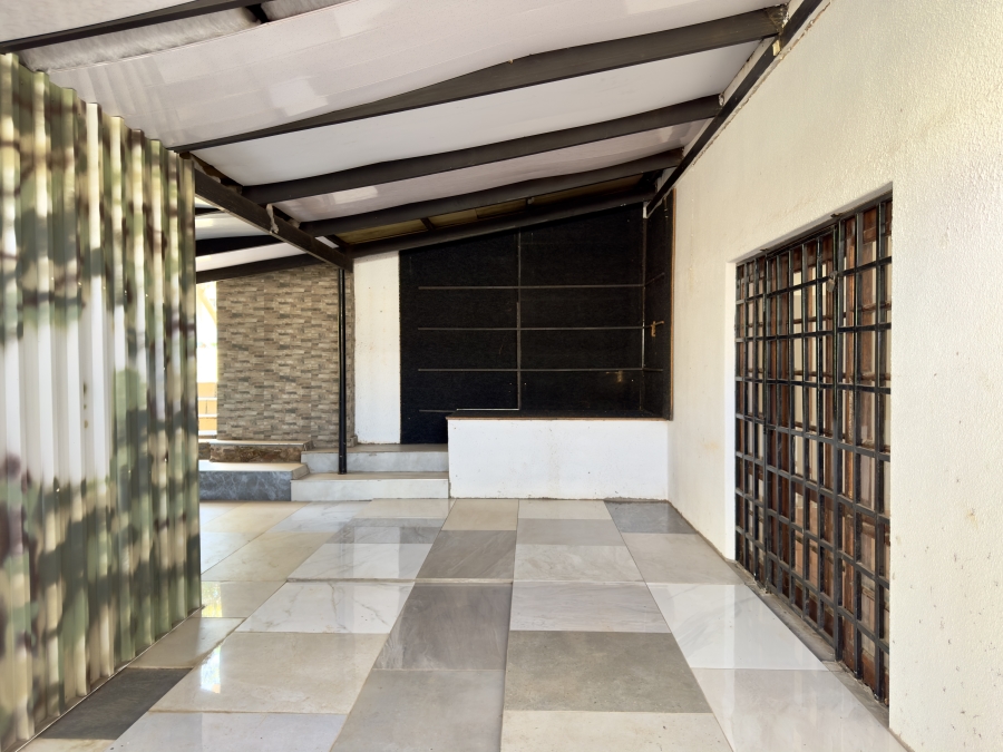 3 Bedroom Property for Sale in Waterkloof Ridge Gauteng