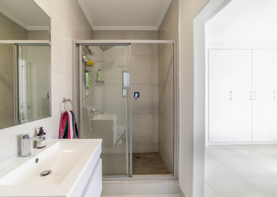 To Let 2 Bedroom Property for Rent in Lonehill Gauteng