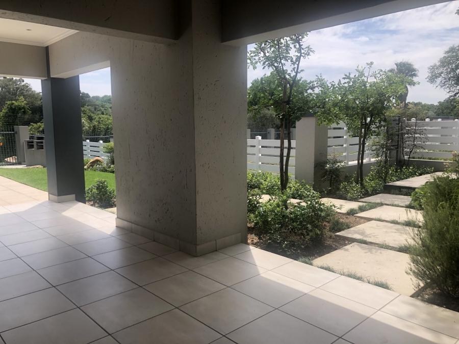 To Let 2 Bedroom Property for Rent in Lonehill Gauteng