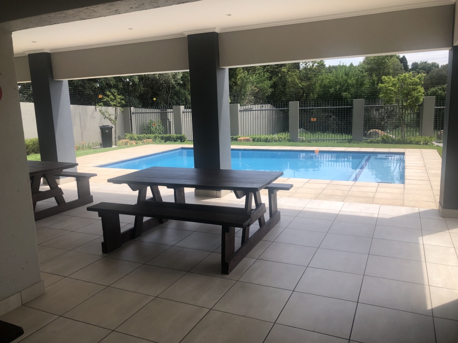 To Let 2 Bedroom Property for Rent in Lonehill Gauteng