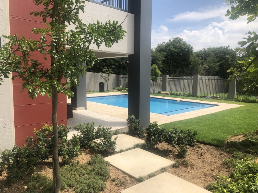 To Let 2 Bedroom Property for Rent in Lonehill Gauteng