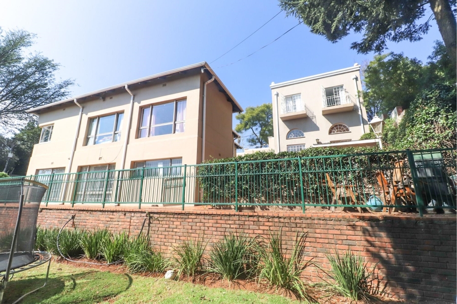 5 Bedroom Property for Sale in Kensington Gauteng