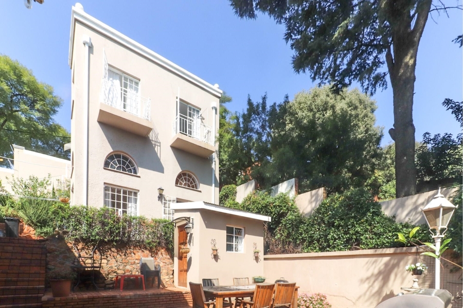 5 Bedroom Property for Sale in Kensington Gauteng
