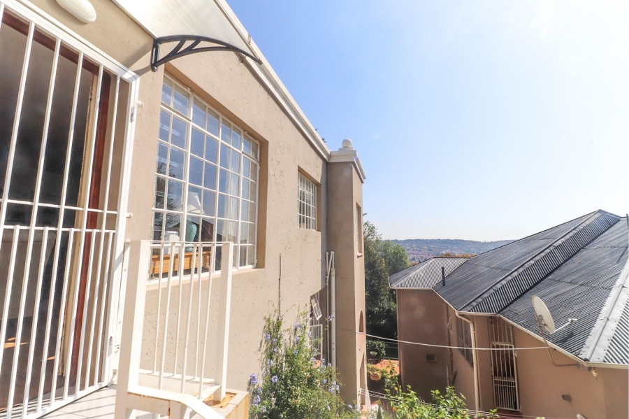5 Bedroom Property for Sale in Kensington Gauteng